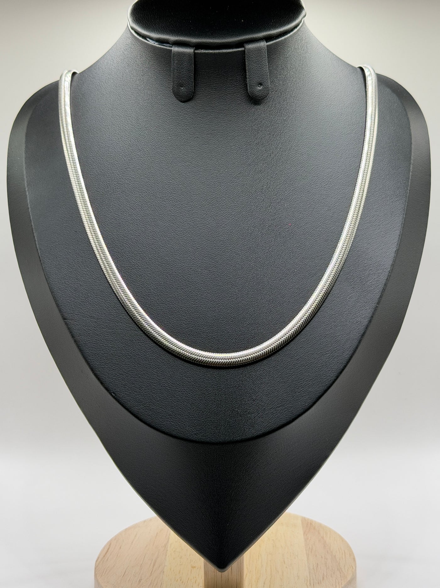 Mamba Chain worn